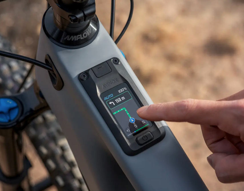 4-vtt-electrique-amflow-pr-carbon écran display avinox sur vtt électrique Amflow PR Carbon