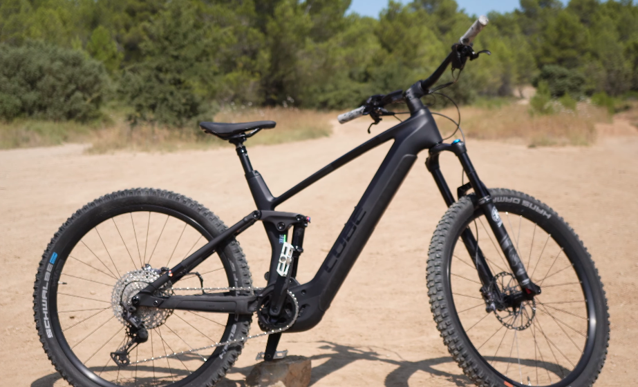 cube-stereo-hybrid-140-hpc-slx-1 vtt électrique cube stereo hybrid 140 hpc slx