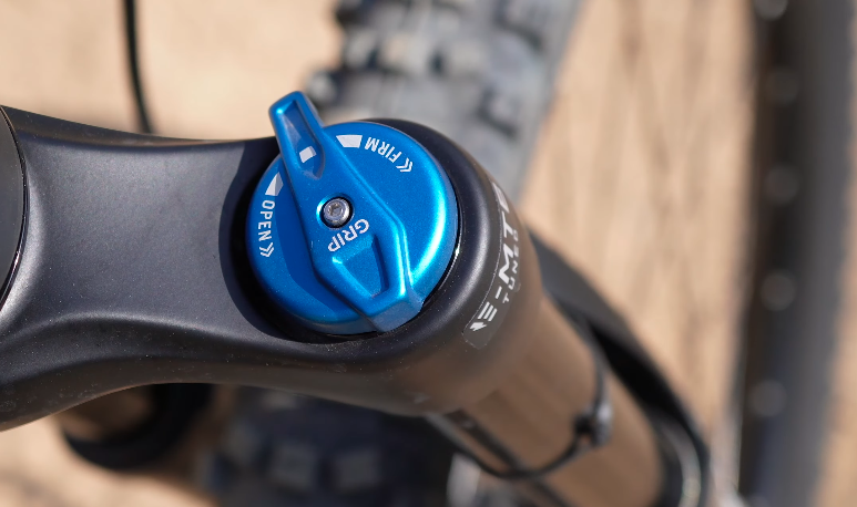 cube-stereo-hybrid-140-hpc-slx-fourche vtt électrique cube stereo hybrid 140 hpc slx fourche
