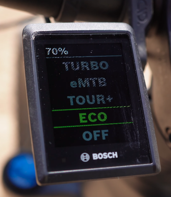vtt-electrique-cube-stereo-hybrid-140-hpc-slx-ecran-batterie vtt électrique cube stereo hybrid 140 hpc slx écran de mode